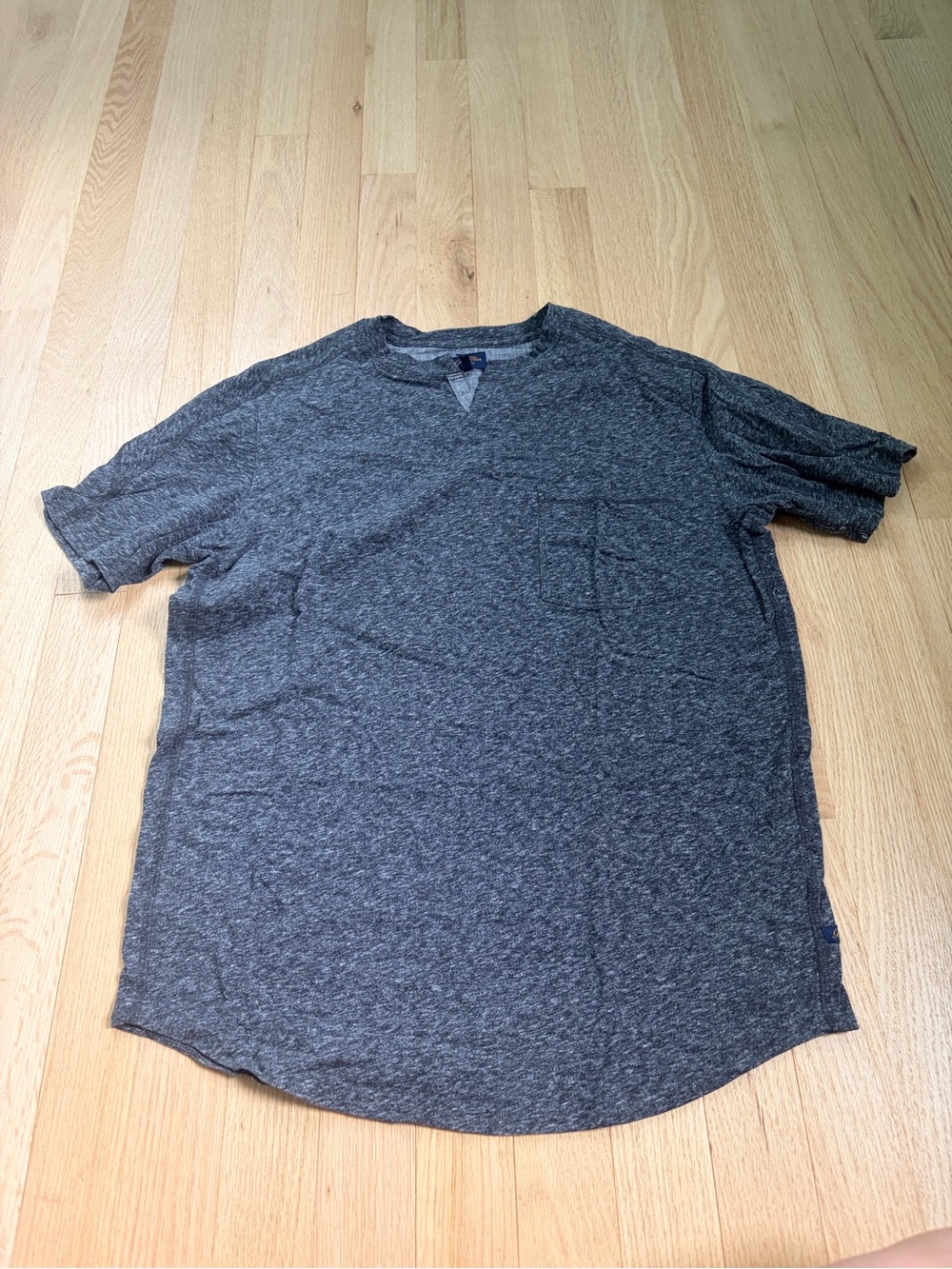 Good Man Brand Men’s Small Heather Gray Pocket Tee V Notch Short Sleeve T Shirt